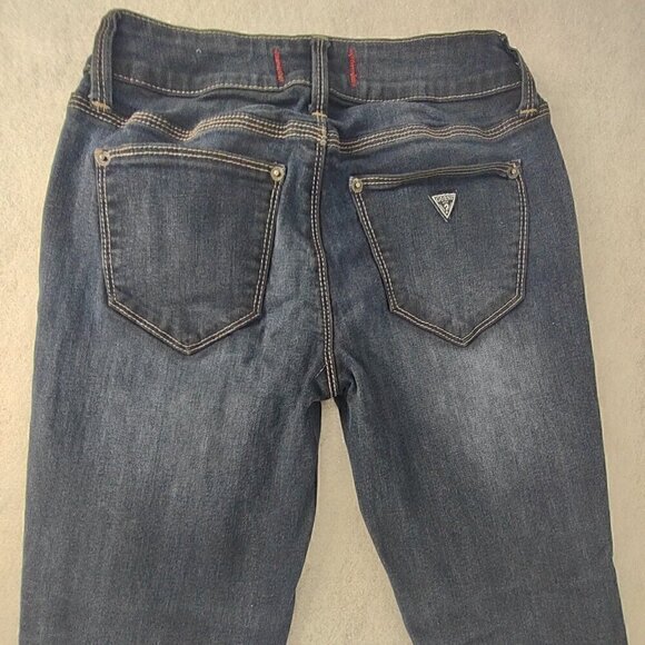 Guess 1981 Los Angeles Mid Rise Sienna Curvy Fit Skinny Jeans Size 23 (EST) - Picture 4 of 10